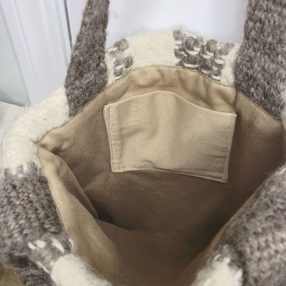 Wool Knit Tote Bag w/cargo Liner - Picture 9 of 9